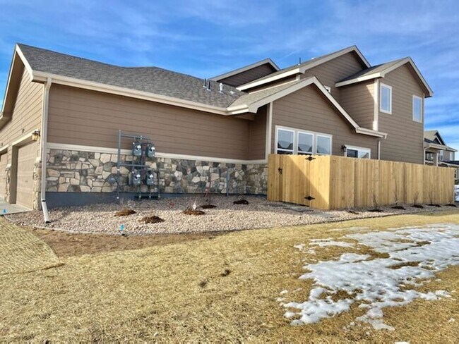 Foto del edificio - 3 Bed, 2.5 Bath Townhome in West Greeley. ...