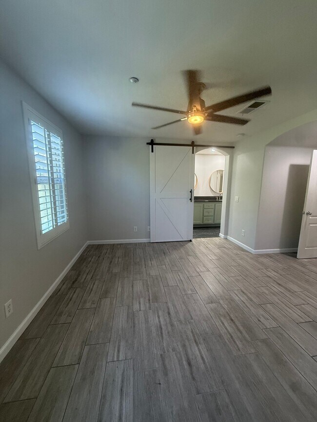 Foto del edificio - 1841 Spring Straw Ln