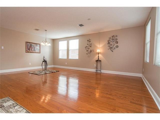 Foto del edificio - 616 Rocky Springs Dr