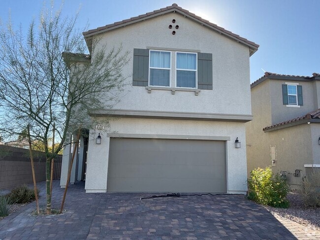 Building Photo - 8527 Dianchi Ave
