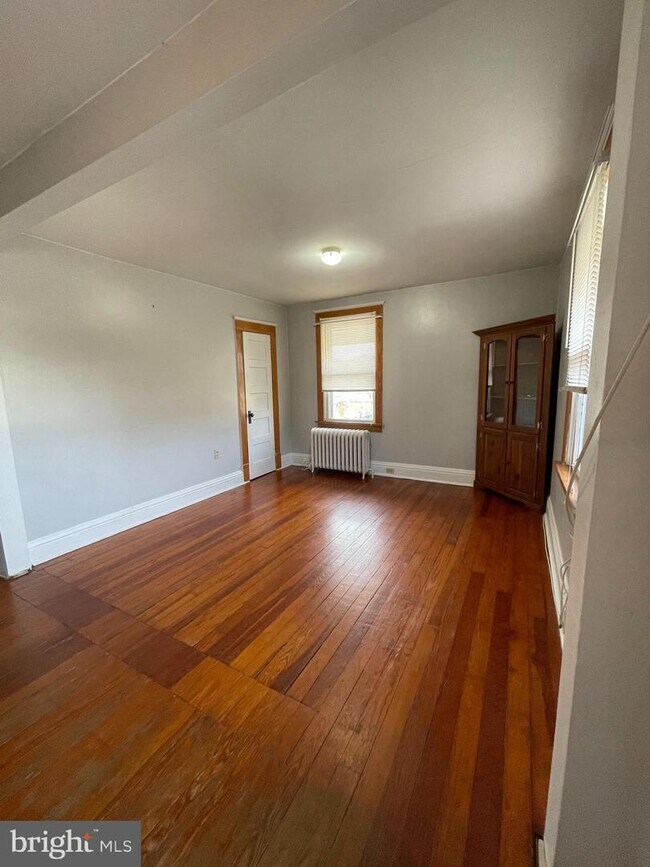 29 S Barry Ave, Trooper, PA 19403 Room for Rent in Trooper, PA