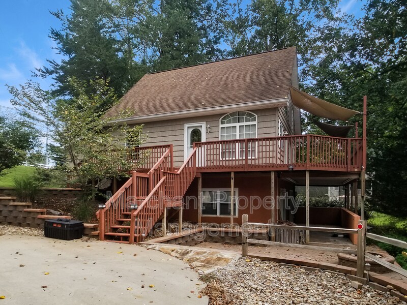 Primary Photo - 1315 Lake Cunningham Rd