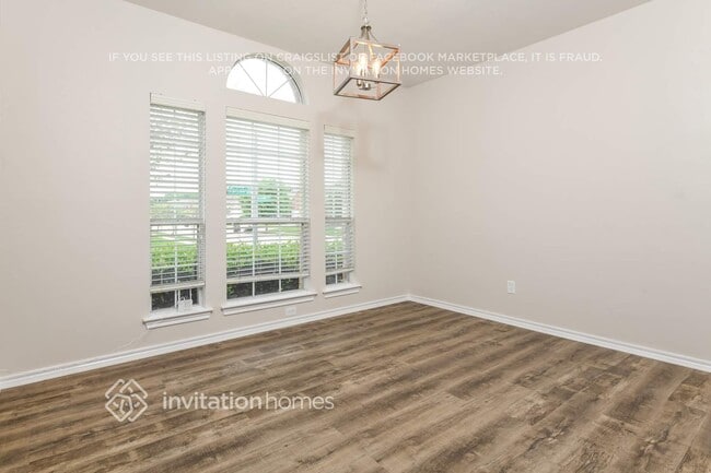 Building Photo - 6101 Farrah Dr