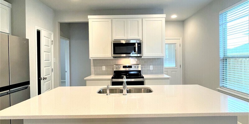Primary Photo - 460 Unforgiven LN, Jarrell