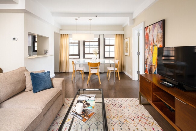Foto del edificio - 337 E 50th St