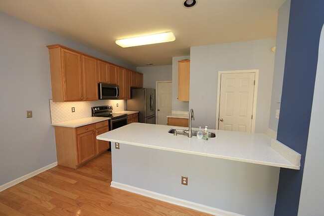Building Photo - Upgraded 3 Bedroom Home in Desirable NW Ra...