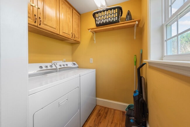 Building Photo - 143 Bertie Ln