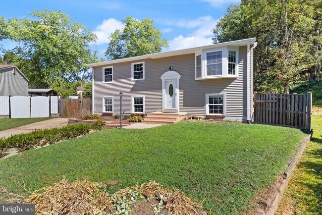 Building Photo - 13730 Marilyn Ct