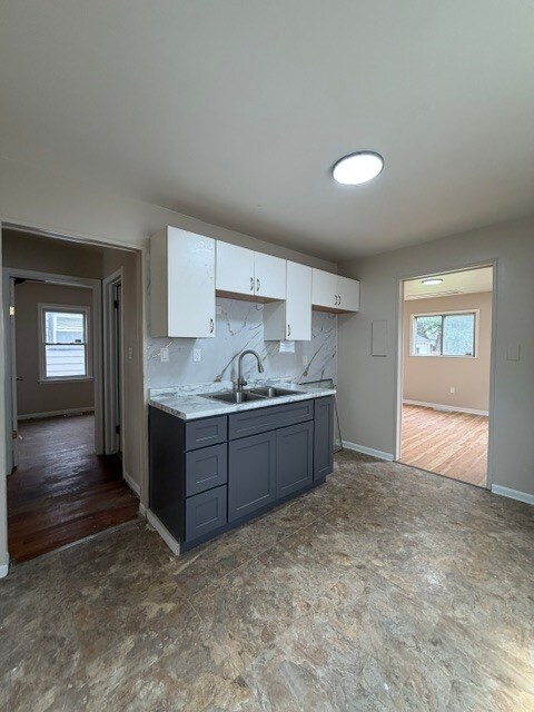 Foto del edificio - 22844 Sharrow Ave