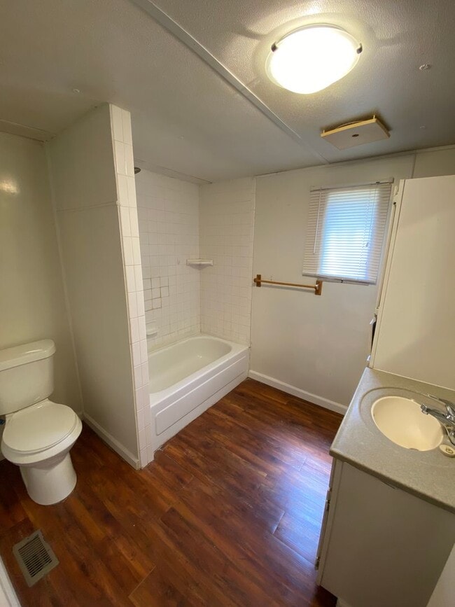 Foto del edificio - 3 Bed, 2 Bath Mobile Home