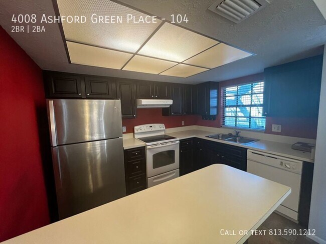 Building Photo - Well Kept Tampa Condo