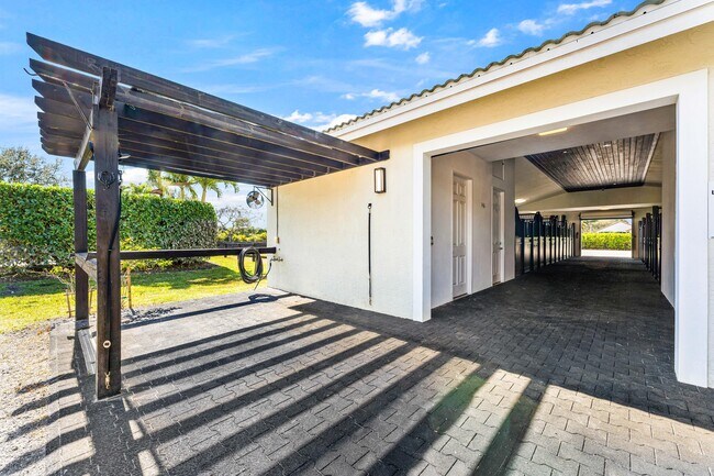 Foto del edificio - 14628 Drafthorse Ln