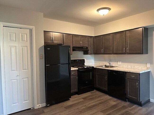 Foto del edificio - 6890 Clearfield St