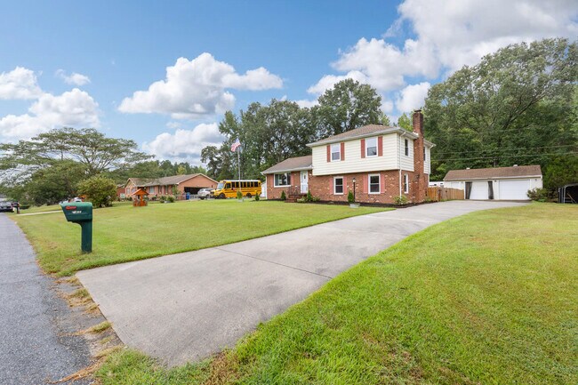 Building Photo - 5309 Chesdin Rd