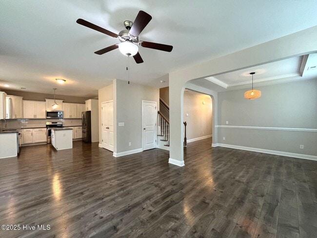Building Photo - 188 Sandy Springs Rd
