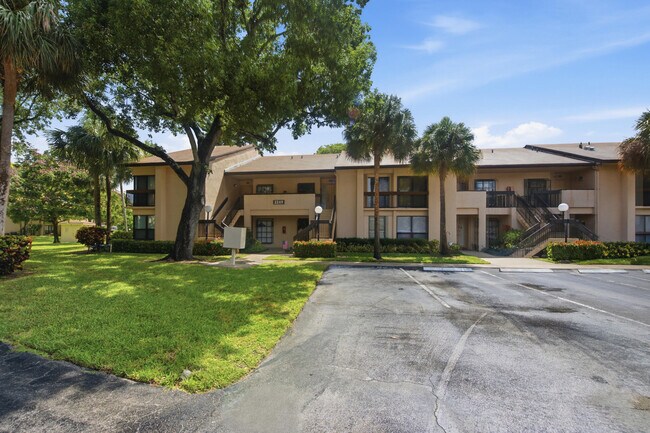 Foto del edificio - 2249 SW 15th St