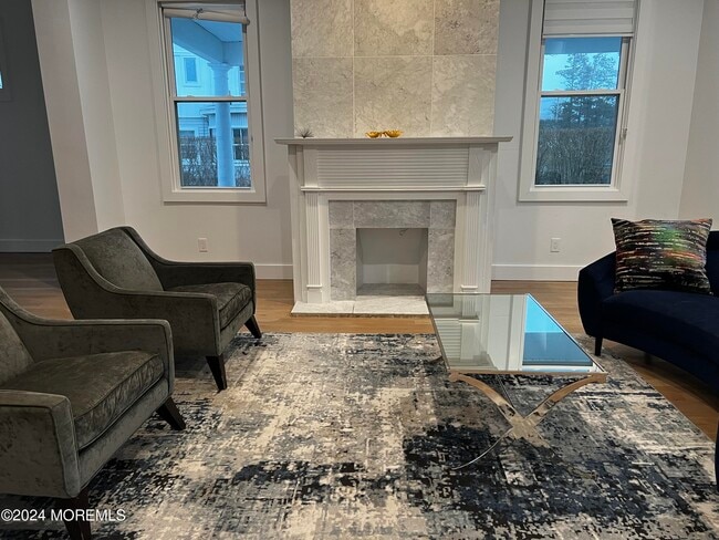 Building Photo - 255 Hollywood Ave