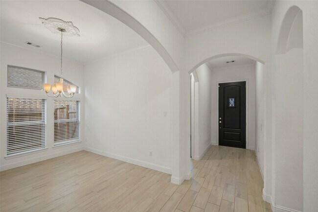 Building Photo - 23540 Red Juniper Ln