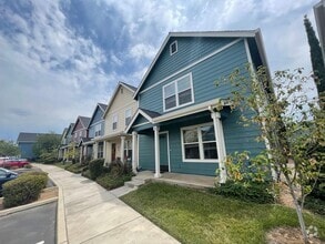 Building Photo - 2099 Hartford Dr