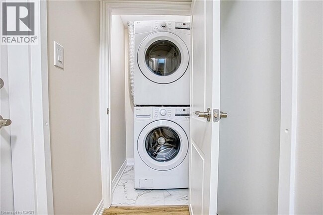 Building Photo - 26 Willson Dr