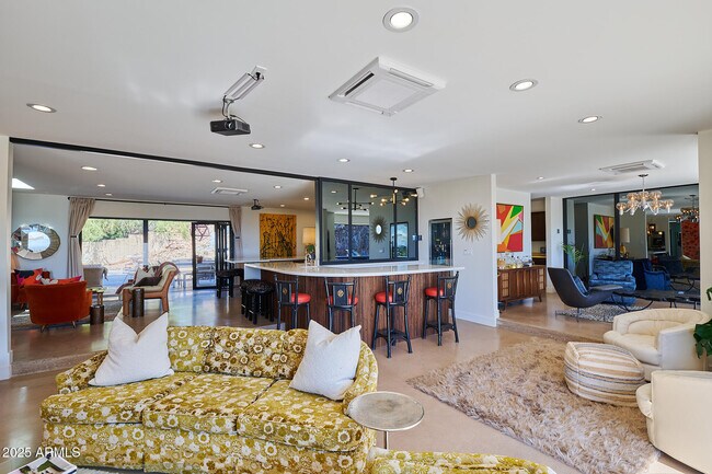 Foto del edificio - 4016 E Flynn Ln