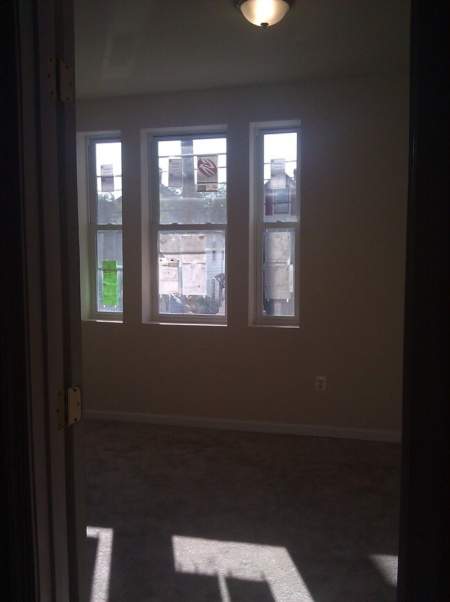 Foto del edificio - 2711 12th St NE