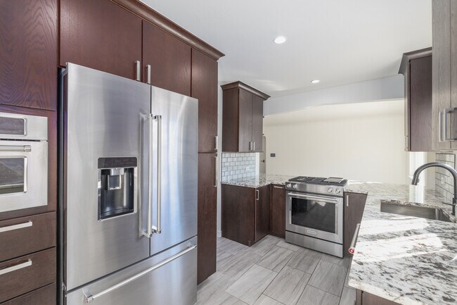 Foto del edificio - 2865 Niagara St