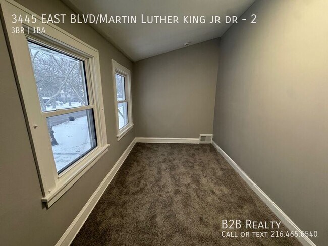 Foto del edificio - 3445 East Blvd
