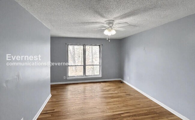 Building Photo - 18 Inglenook Dr