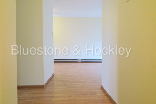 Building Photo - 2700 SE 138th Ave