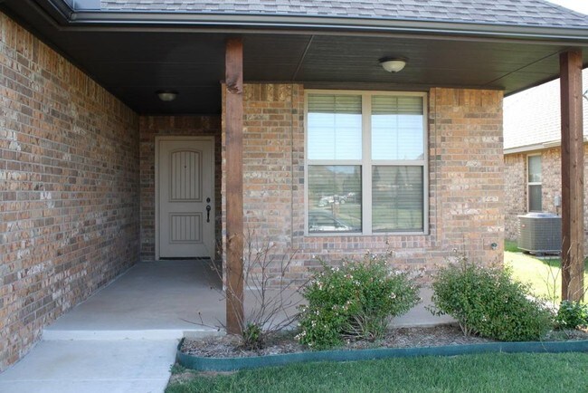 Foto del edificio - 12101 Williamson Farms Blvd