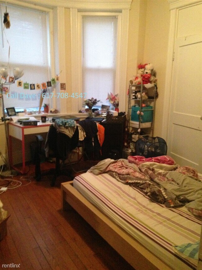 Foto del edificio - 3 br, 1 bath  - 1322 Commonwealth Ave Apt 6A