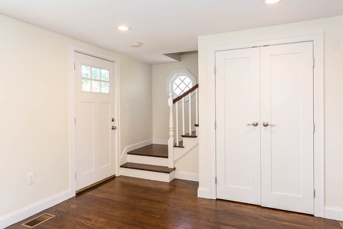 Foto principal - 77 Rock Glen Rd