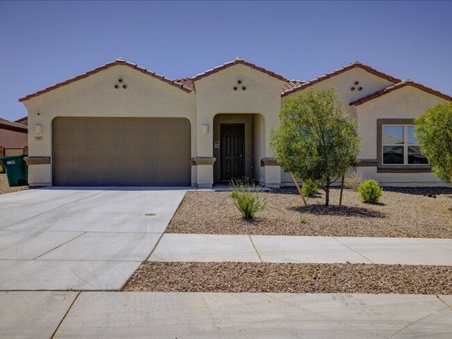 Foto del edificio - Corona de Tucson 4 Bedroom 2 Bathroom