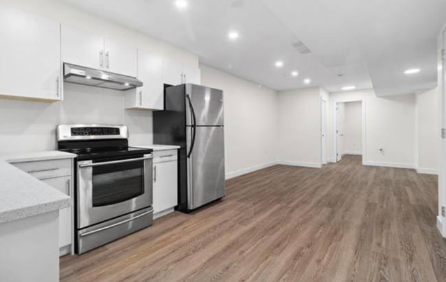 Building Photo - 10321 243 St