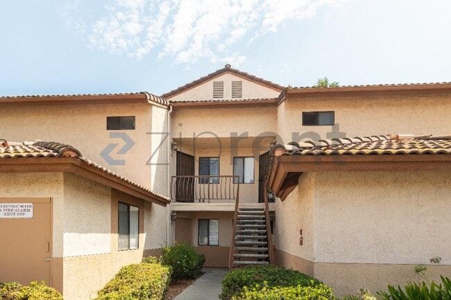 Building Photo - Unit 1008