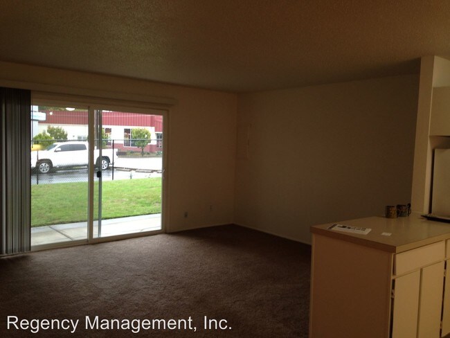 Building Photo - 8924 SW 30th Ave