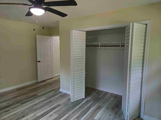 Building Photo - 19645 SW Lark Dr