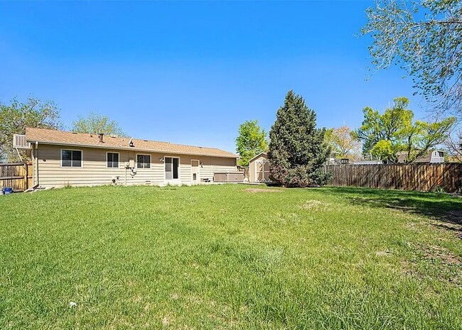 Building Photo - 13270 Grove Way