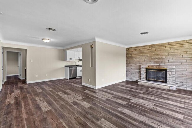 Building Photo - 9105 Brownridge Dr