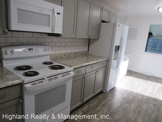 Building Photo - 5 br, 2 bath House - 7094 Dover Way