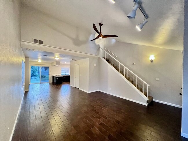 Foto del edificio - $2,495 Champlain Dr. & Fort Washington, 3 ...