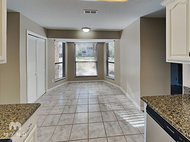 Foto del edificio - 3315 Blackfoot Trail S