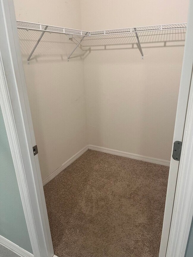 Building Photo - 3 bed 2 bath Townhome in Port Orange