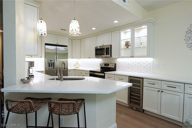 Foto del edificio - 4451 Riverwatch Dr