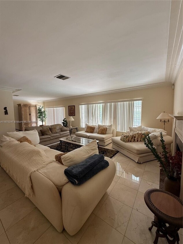 Foto del edificio - 189 Edgewater Dr