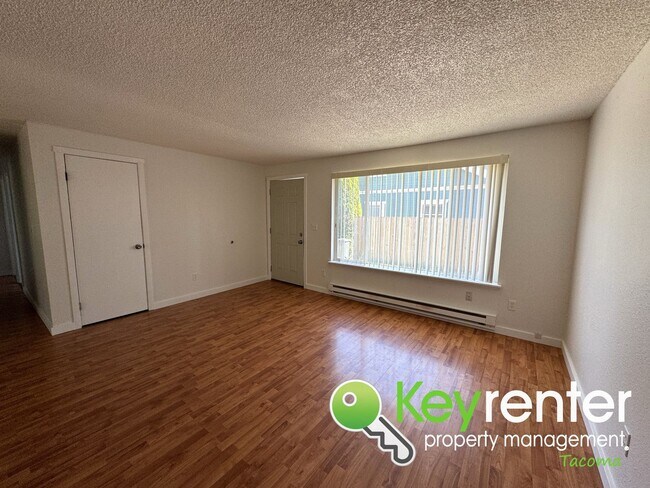 Building Photo - Newly Remodeled Duplex Unit in Tacoma!