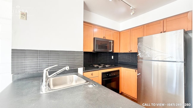 Building Photo - 311 Richmond St E