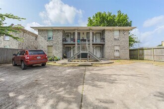 Building Photo - 9018 Grannis St