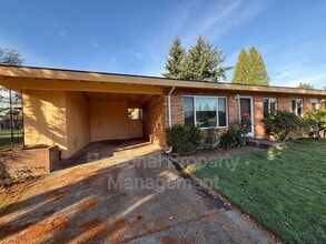 Building Photo - 700 Garrison Terrace